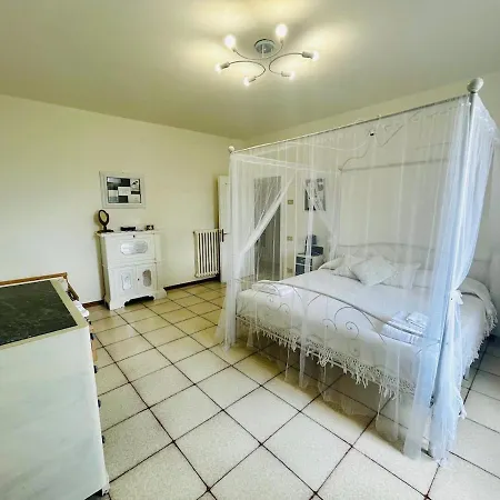 Blackland- Shabby Tuscany House